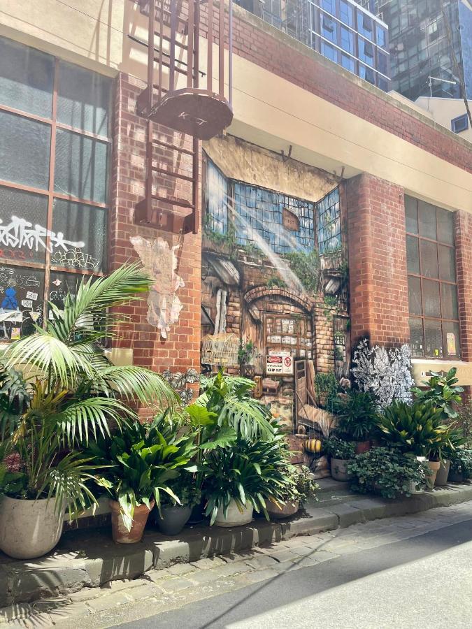 Europa Melbourne Hostel Exterior photo